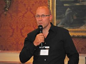 Luc Beco in Vetbiolab Konferenz über therapeutische Neuigkeiten am 12.12.18 in Herve